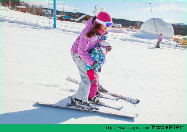 孩子多大可以滑雪？孩子滑雪註意事項有哪些？(3)