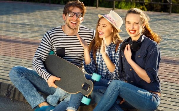 滑板可以上馬路嗎?滑板可以在馬路上行駛嗎?(3)