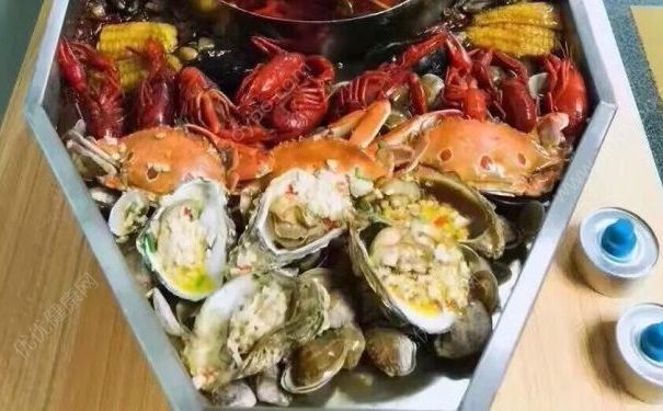 京東加班餐小龍蝦用盆裝，晚上吃太多會怎麼樣？(2)